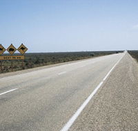 Eyre Highway - Holiday Adelaide