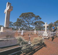 Old Pioneer Cemetery Coolgardie - Holiday Adelaide