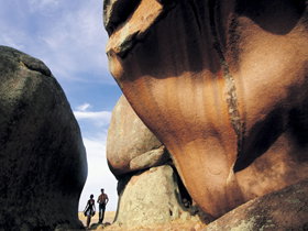 Murphy's Haystacks - Ancient Granite Rock - Holiday Adelaide 0