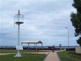 Turnbull Park, Centenary Park And Foreshore - Holiday Adelaide 0