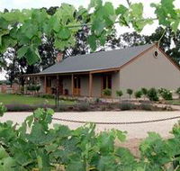 VineCrest Fine Barossa Wine - Holiday Adelaide