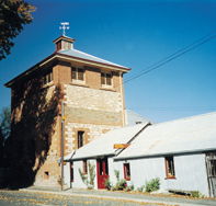 The Oakbank Weaver - Holiday Adelaide