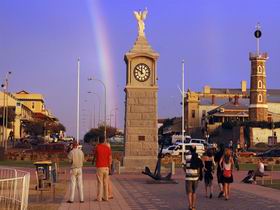 Semaphore Walks - Holiday Adelaide 0