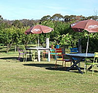 Cerise Brook Orchard  Family Golf - Holiday Adelaide