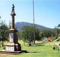 Maroon State School War Memorial - Holiday Adelaide