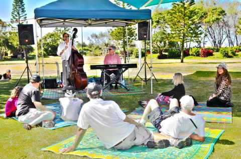Coolangatta Beachfront Markets - Holiday Adelaide 8