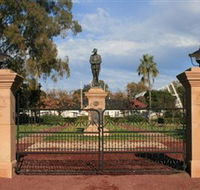 Dalby War Memorial and Gates - Holiday Adelaide