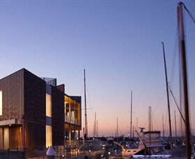 Queenscliff Harbour - Holiday Adelaide 0