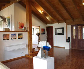 Art At Linden Gate - Holiday Adelaide 0