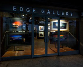Edge Gallery Lorne - Holiday Adelaide 0