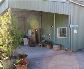 Lyre Bird Hill Winery & Guest House - Holiday Adelaide 0