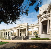 Geelong Gallery - Holiday Adelaide