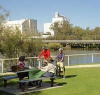 Avon River - Holiday Adelaide
