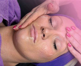 Club MMM! Day Spa - Holiday Adelaide 3
