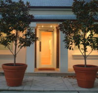 Australian Galleries - Roylston Street - Holiday Adelaide