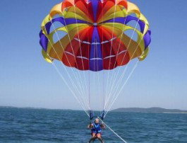Port Stephens Parasailing - Holiday Adelaide 2