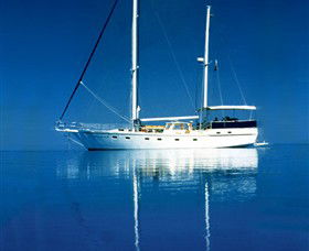 A Luxury Yacht On Sydney Harbour - Holiday Adelaide 0