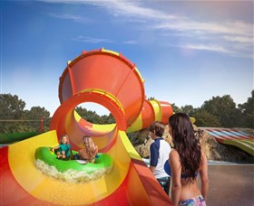 Wet 'n' Wild Sydney - Holiday Adelaide 3