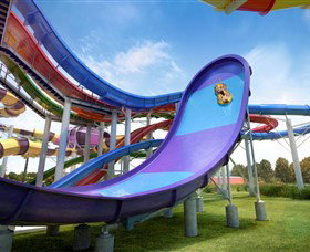 Wet 'n' Wild Sydney - Holiday Adelaide 4