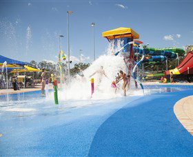Wet 'n' Wild Sydney - Holiday Adelaide 5