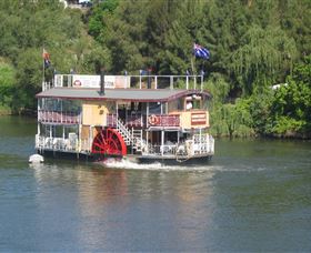 Hawkesbury Paddlewheeler - Holiday Adelaide 0