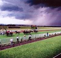 Hawkesbury Race Club - Holiday Adelaide