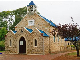 Christ Church Yankalilla - Holiday Adelaide 0