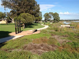 Meningie's Pelican Path - Yunti Ngopun Ngami - Holiday Adelaide 1