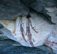 Gyorn Gyorn Bradshaw Paintings - Holiday Adelaide