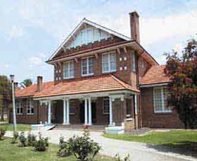 Hay War Memorial High School Museum - Holiday Adelaide 0