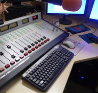 Peak Hill FM Community Radio Station - Holiday Adelaide
