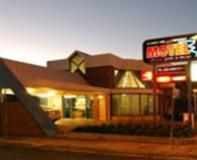 Dubbo RSL Club Resort - Holiday Adelaide 0