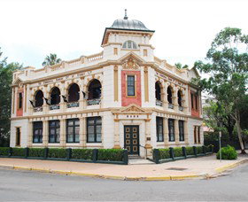 Moree Heritage And Art Deco Guided Walk - Holiday Adelaide 4