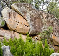 Frog Rock - Holiday Adelaide