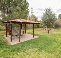 Bill Lyle Reserve picnic area - Holiday Adelaide