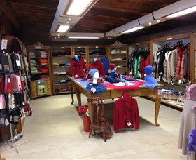 Australian Alpaca Barn - Pokolbin - Holiday Adelaide 0