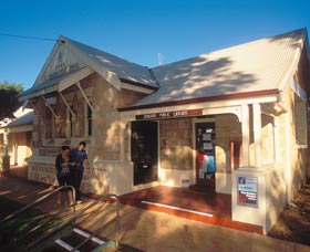 Dongara Heritage Walk - Holiday Adelaide 0