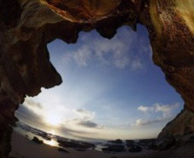 Caves Beach NSW Holiday Adelaide