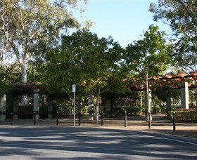 Logan Gardens - Holiday Adelaide 1