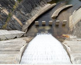 Hinze Dam - Holiday Adelaide 1