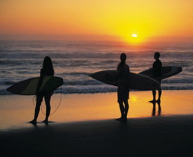 Lighthouse Beach - Holiday Adelaide 0