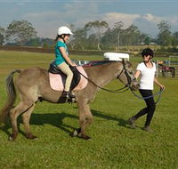 Port Macquarie Horse Riding Centre - Holiday Adelaide