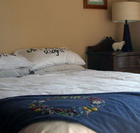 Lake View Farm House - Holiday Adelaide