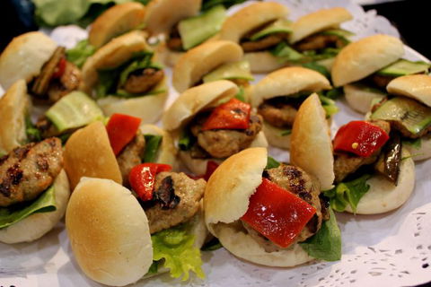 Airport Shuttle Wyndham  Cheap Tours Melbourne - Holiday Adelaide 0