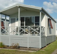 Belmont Pines Lakeside Holiday Park - Holiday Adelaide