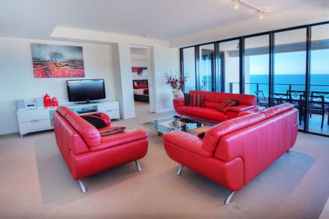 Ultra Broadbeach - Holiday Adelaide 18