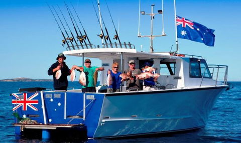 Lighthouse Charters Narooma - Holiday Adelaide 7