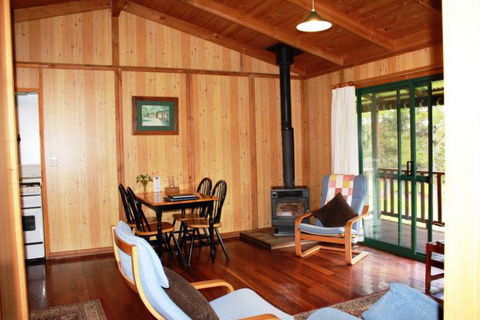 Hawke Brook Chalets - Holiday Adelaide 14