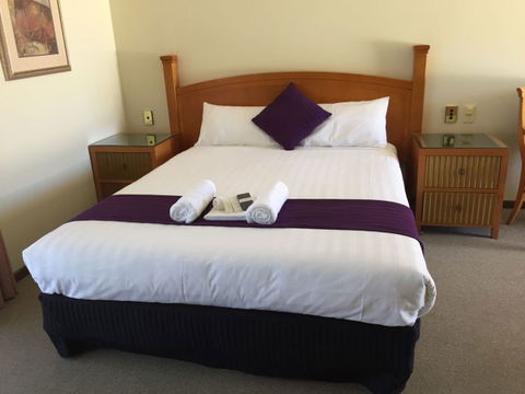 Balranald Motor Inn  - Holiday Adelaide 0