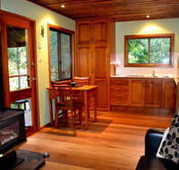 Waterfall Hideout-Rainforest Cabin for Couples - Holiday Adelaide